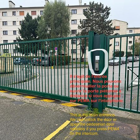 Appartement Periurbain De Paris Et Versailles Les Clayes-Sous-Bois Εξωτερικό φωτογραφία